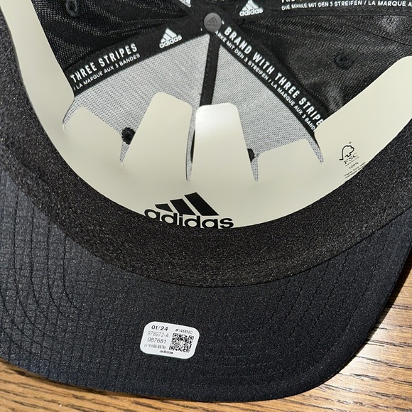 Adidas SnapBack Hat - Picture 6 of 6